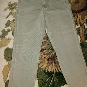 Mens cargo carhartt pants.